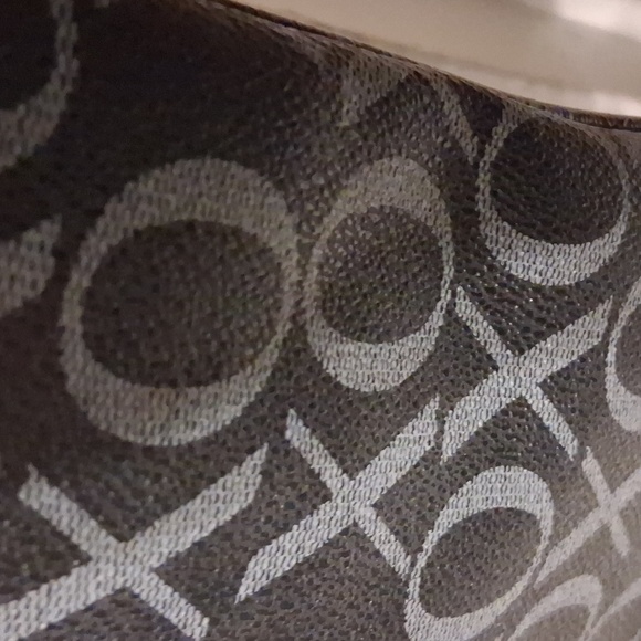 XOXO Black and Blue Patterned Tote - Picture 4 of 16